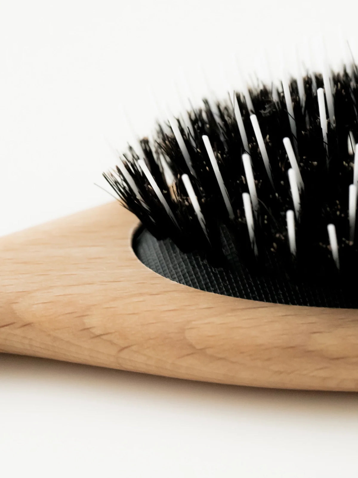 Houten verzorgingsborstel – varkenshaar & nylon