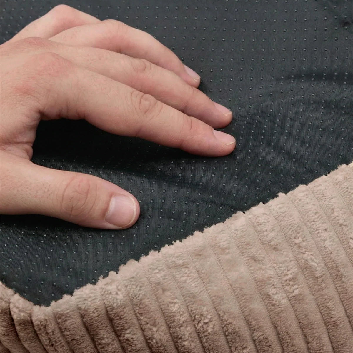 Corduroy comfortbed met verhoogde rand Mokka